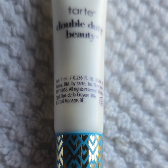 Tarte Base Tape Primer in White and Blue - Picture 2 of 3